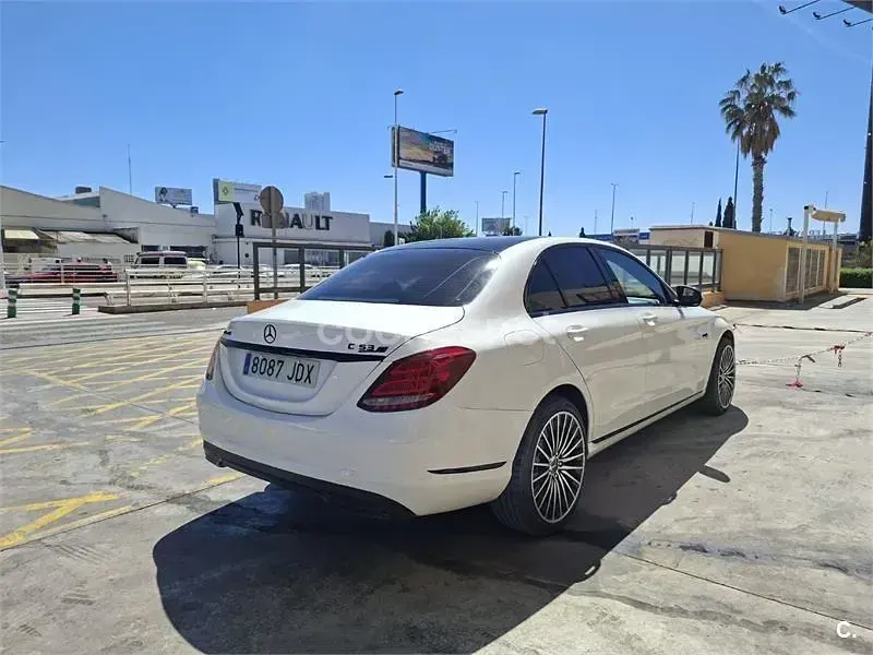 Usado Mercedes C220 Avantgarde 170 HP (125 kW) 2015 Branco Carrinha