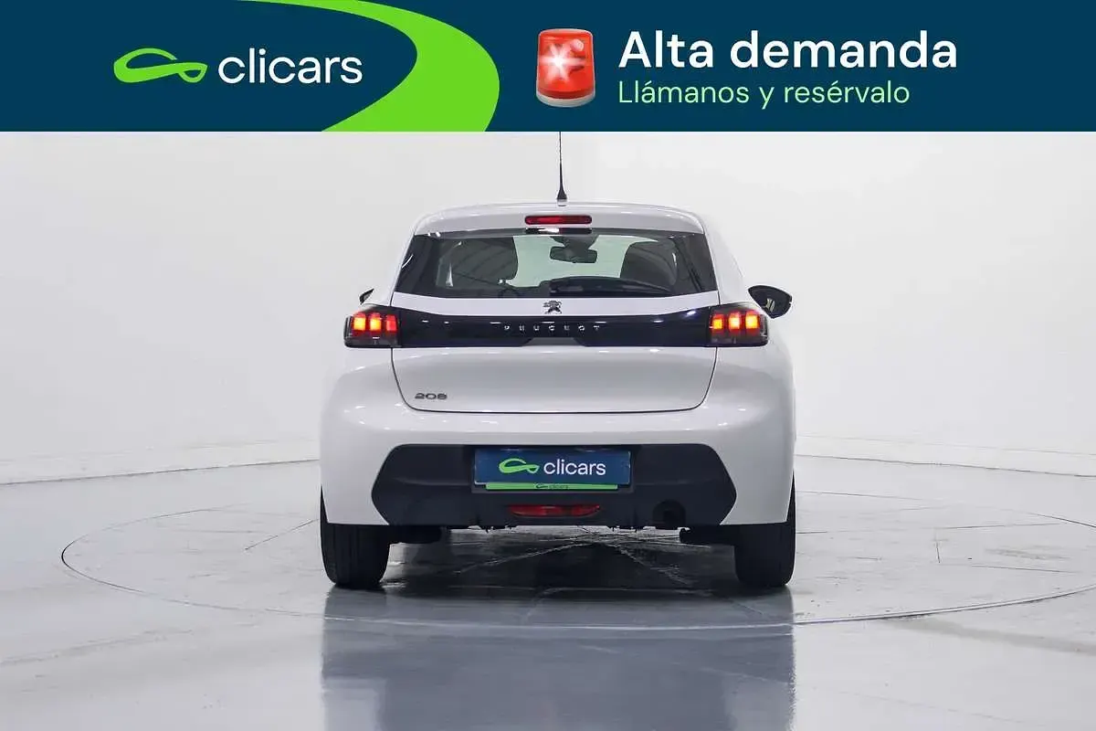 Usado Peugeot 208 Active 75 CV (55 kW) 2022 Blanco Utilitario