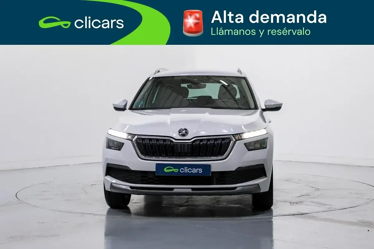 Usado Skoda Kamiq Selection 150 CV (110 kW) 2023 Blanco SUV