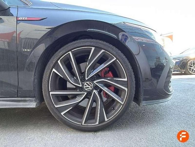 Usado VW Golf VIII GTI 245 CV (180 kW) 2021 Negro Utilitario