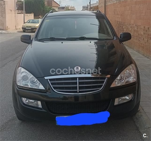 Negro Usado 2011 Ssangyong (KGM) Kyron Limited SUV | 6700 € - Imagen 1/4