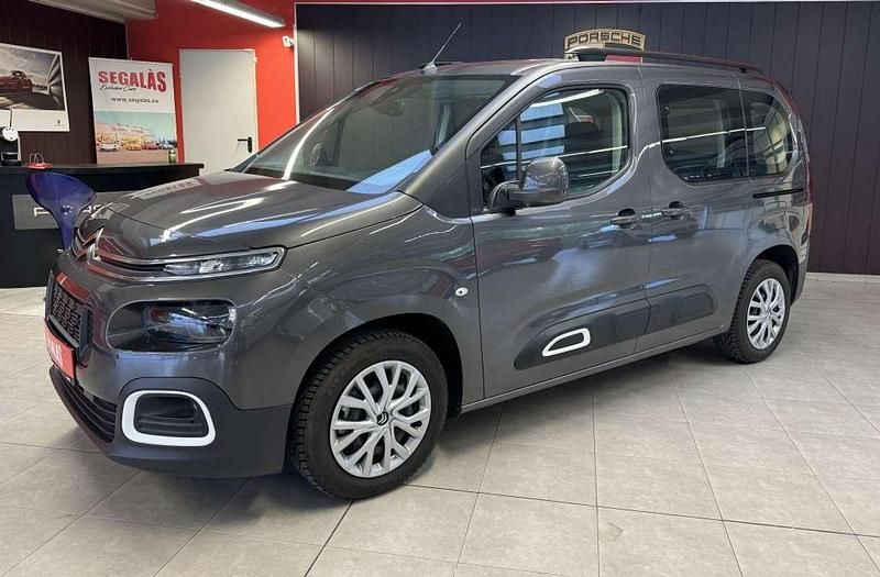 Usado Citroën Berlingo Feel 110 CV (80 kW) 2021 Gris Monovolumen