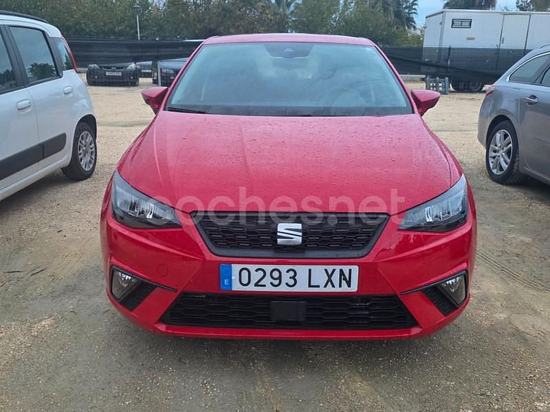 Usado Seat Ibiza Style 80 HP (58 kW) 2022 Vermelho Sedan