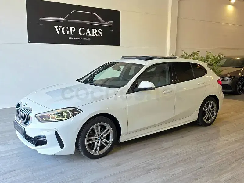 Usado BMW 118 Shadowline 150 CV (110 kW) 2022 Blanco Berlina