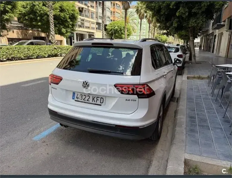 Usado VW Tiguan Sportline 150 CV (110 kW) 2017 Blanco SUV