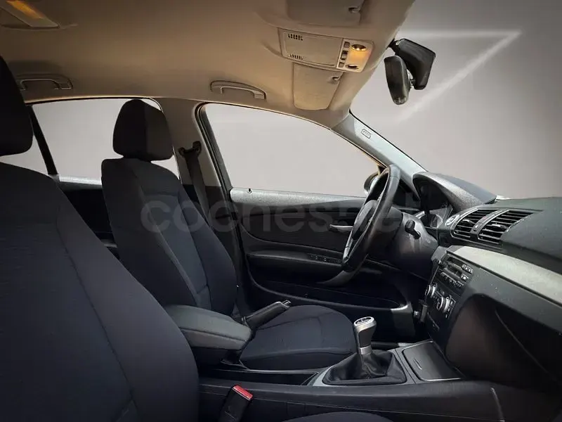 Usado BMW 118 Comfort Edition 143 CV (105 kW) 2009 Negro Utilitario