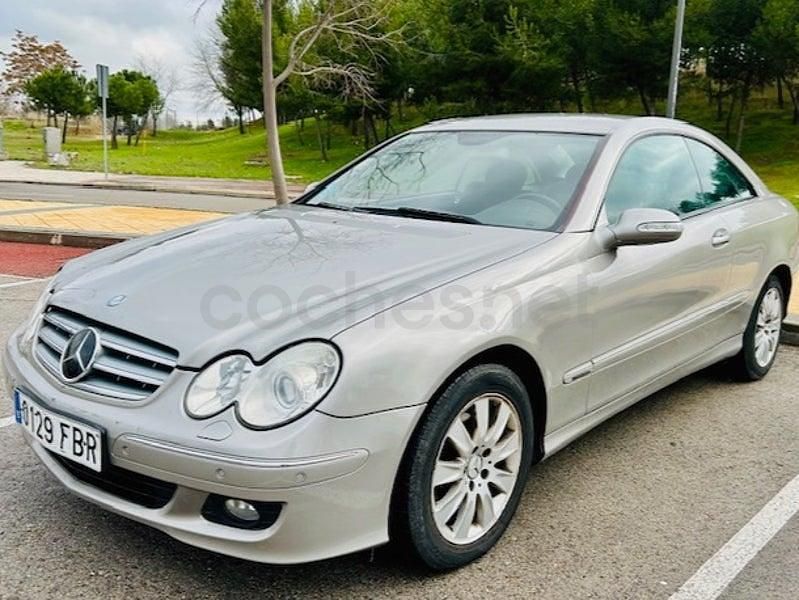 Usado Mercedes CLK200 Elegance 163 CV (119 kW) 2006 Gris / plata Coupe