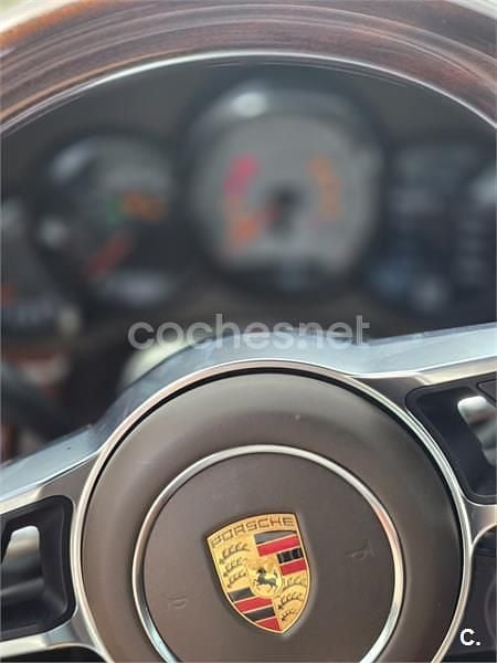 Usado Porsche 911 420 CV (308 kW) 2017 Rojo Coupe