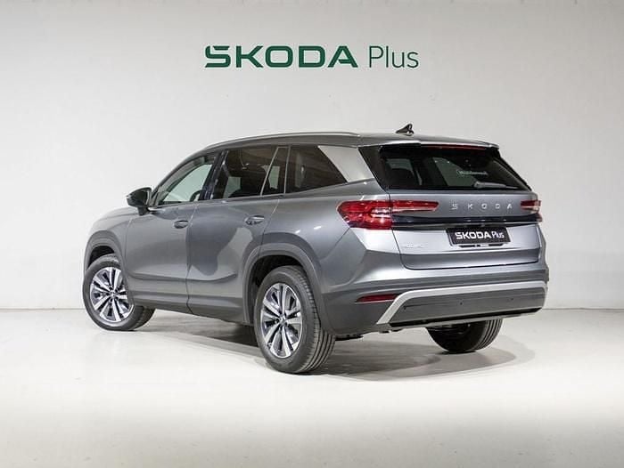 Usado Skoda Kodiaq Selection 150 CV (110 kW) 2025 Gris SUV