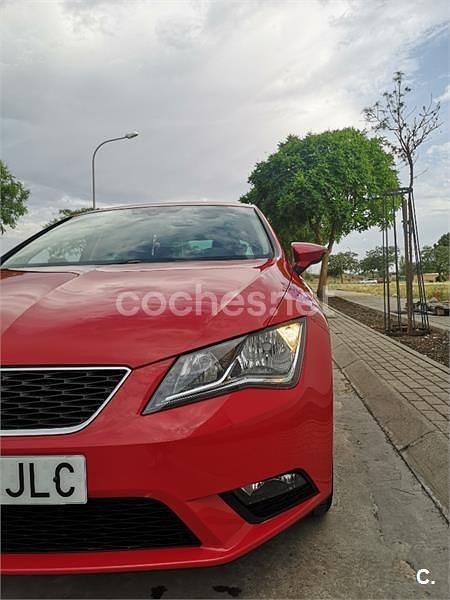 Rojo Usado 2016 Seat Leon CONNECT Berlina | 15.000 € (Un poco caro) - Imagen 1/4