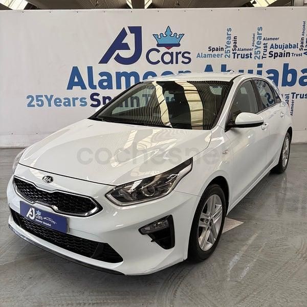 Usado Kia Ceed 100 CV (73 kW) 2021 Blanco Utilitario