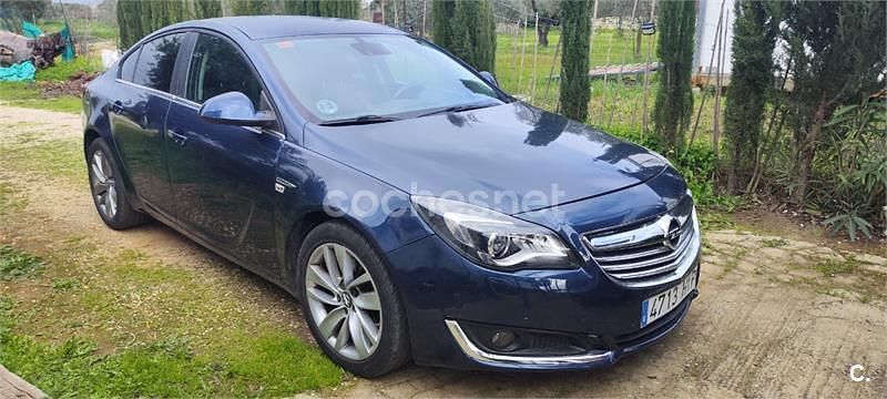 Usado Opel Insignia Sportive 163 CV (119 kW) 2014 Azul Berlina