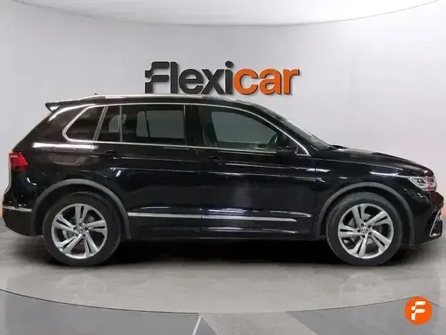 Usado VW Tiguan R-line 150 CV (110 kW) 2022 Negro SUV