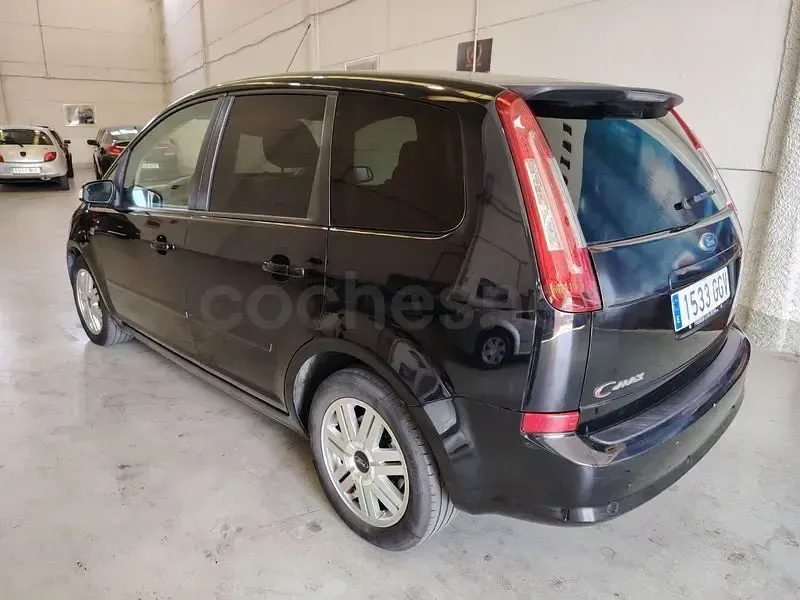 Usado Ford C-MAX Ghia 115 CV (84 kW) 2008 Negro Monovolumen