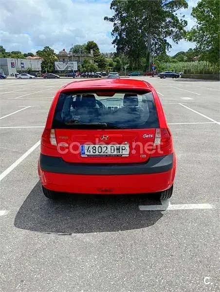 Usado Hyundai Getz 88 CV (64 kW) 2006 Rojo Utilitario