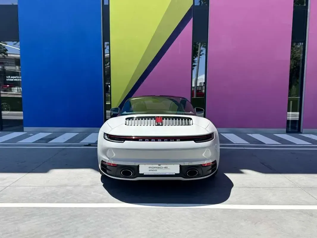 Usado Porsche 992 450 CV (330 kW) 2022 Beige Coupe