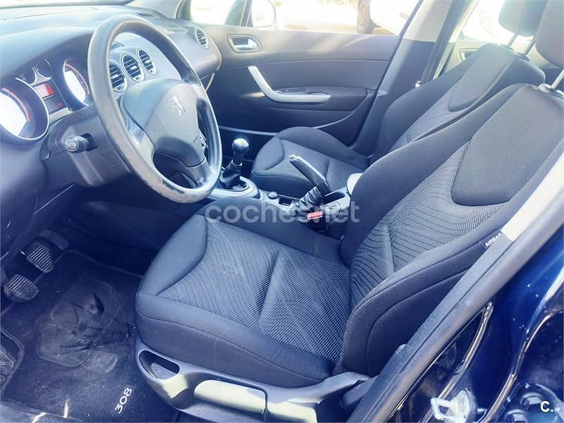 Usado Peugeot 308 120 CV (88 kW) 2008 Azul Berlina