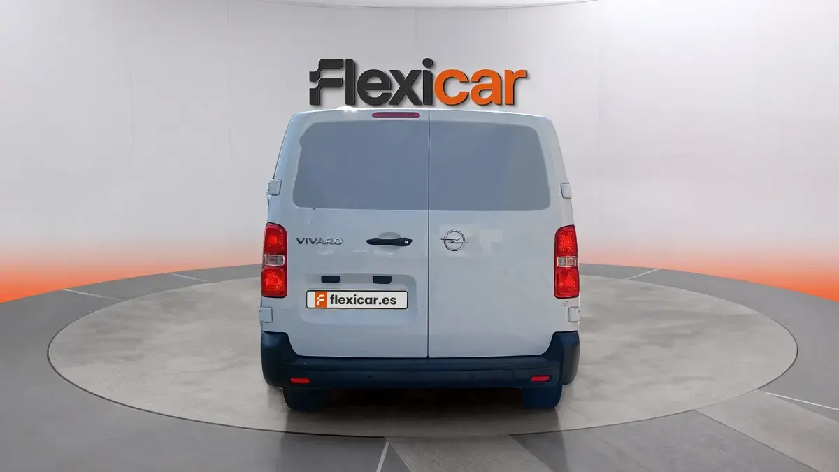 Usado Opel Vivaro-e Combi 100 CV (73 kW) 2023 Blanco Monovolumen