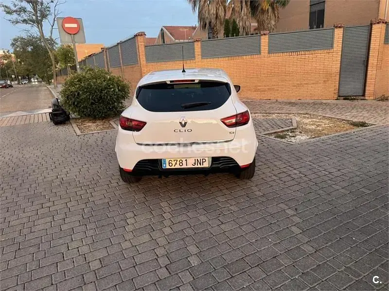 Usado Renault Clio IV LIMITED 90 CV (66 kW) 2016 Blanco Berlina