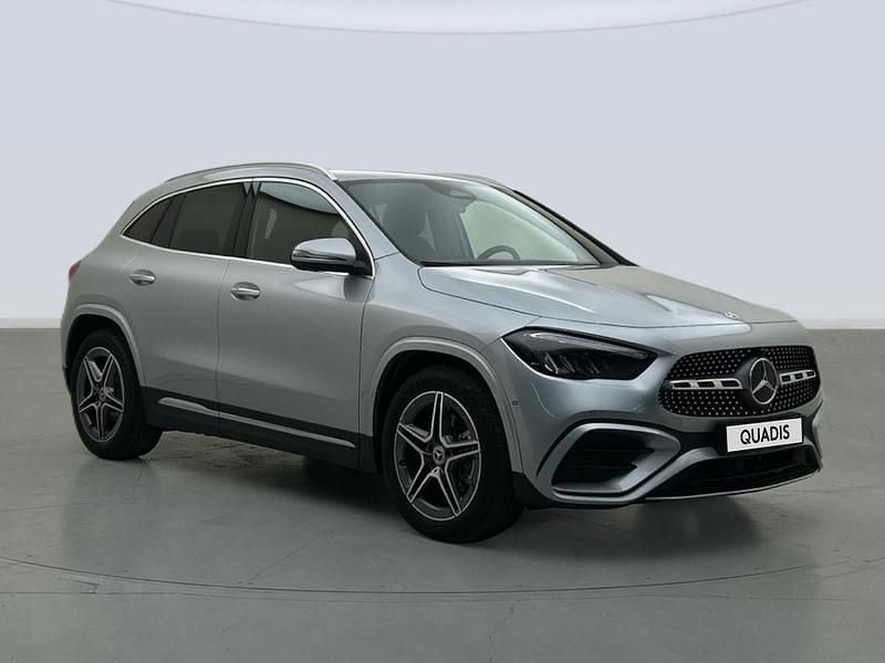 Nuevo Mercedes GLA200 150 CV (110 kW) 2025 Gris plata SUV