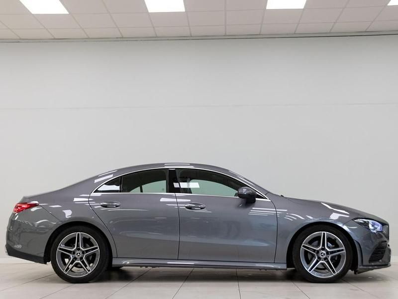 Usado Mercedes CLA180 136 CV (100 kW) 2021 Gris Berlina