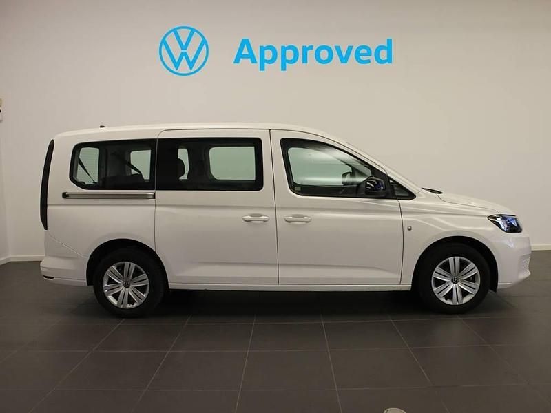 Usado VW Caddy Maxi 116 CV (85 kW) 2025 Blanco Monovolumen