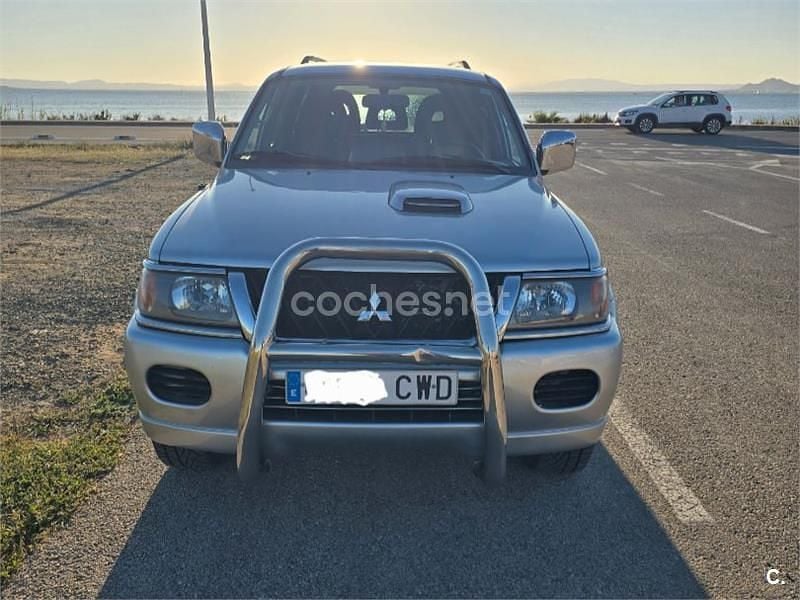 Usado Mitsubishi Montero Sport Intense 133 CV (97 kW) 2004 Gris / plata SUV