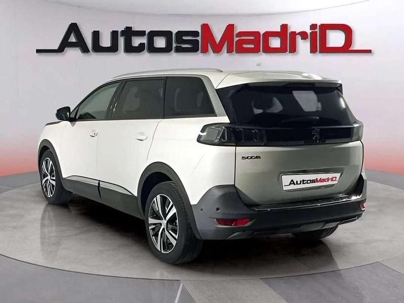 Usado Peugeot 5008 Allure 131 CV (96 kW) 2021 Blanco SUV