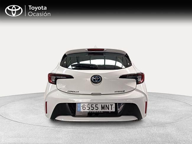 Usado Toyota Corolla Active 140 CV (102 kW) 2024 Blanco Berlina