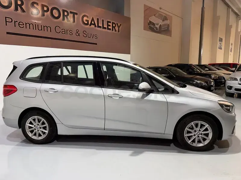 Usado BMW 218 Comfort Edition 150 CV (110 kW) 2018 Gris / plata Familiar