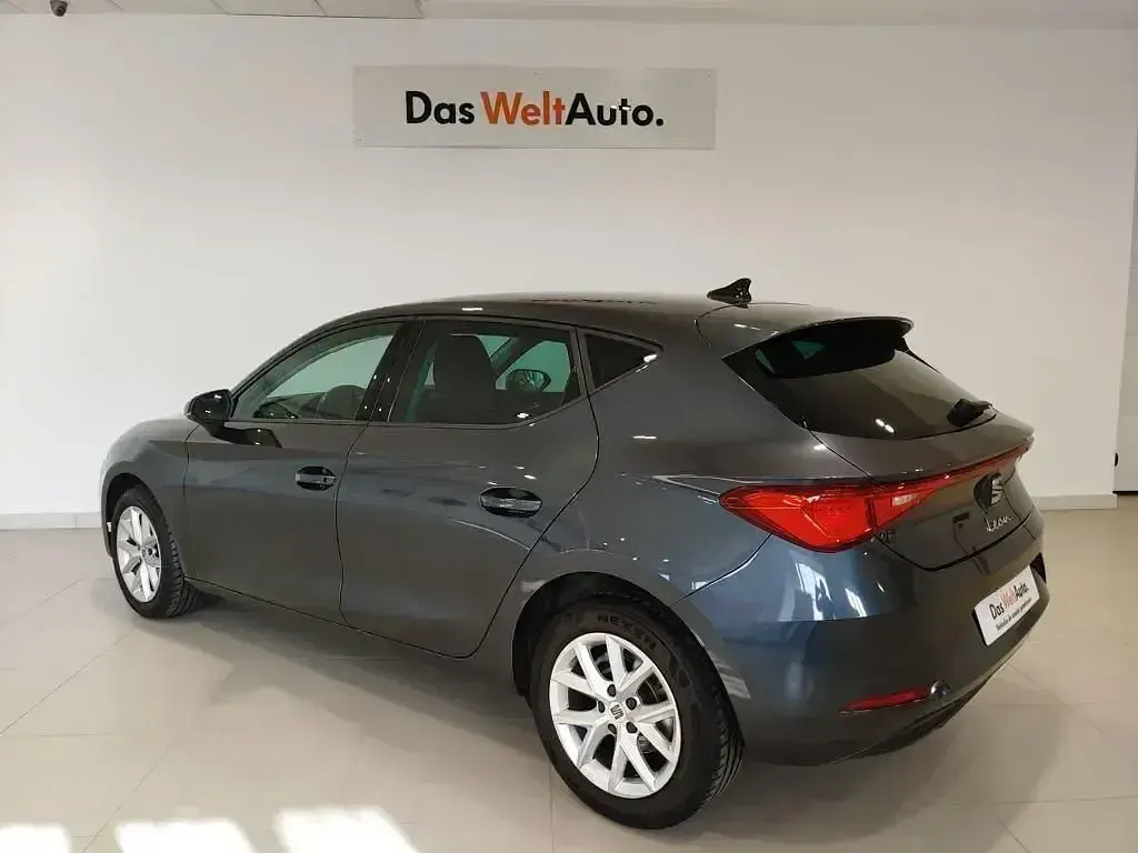 Nuevo Seat Leon Style 116 CV (85 kW) 2026 Gris Familiar
