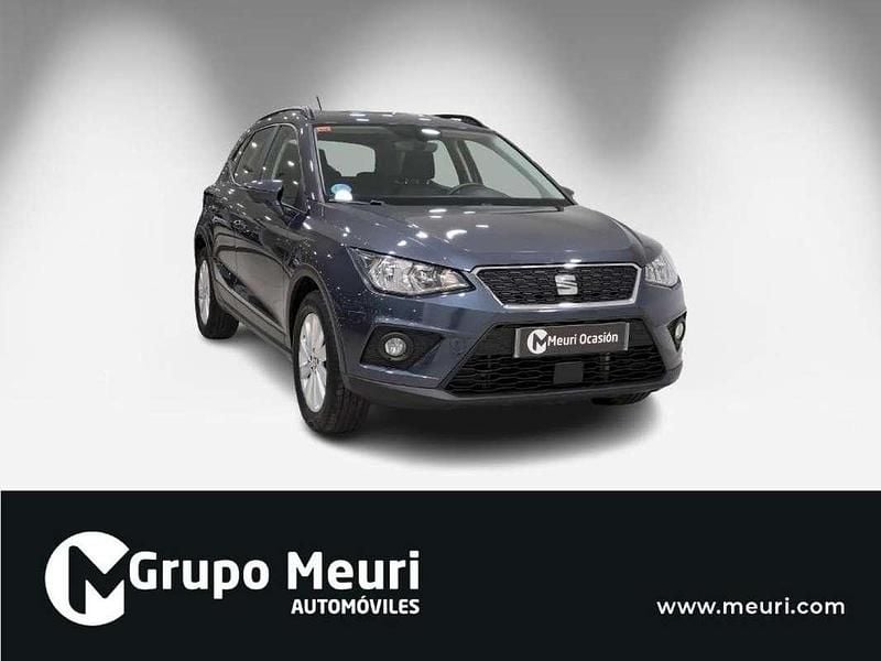 Usado Seat Arona Style 90 HP (66 kW) 2021 Cinzento SUV