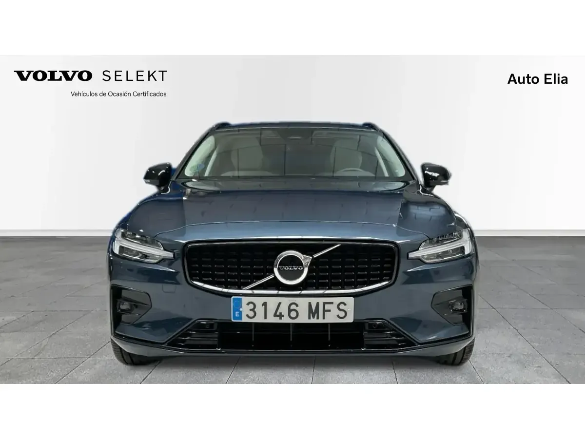 Usado Volvo V60 Plus 197 CV (144 kW) 2023 Azul Familiar