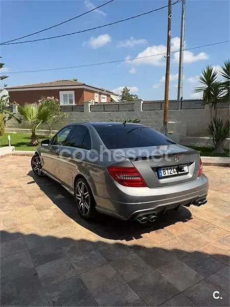 Usado Mercedes C350 Avantgarde 265 CV (194 kW) 2013 Gris / plata Familiar