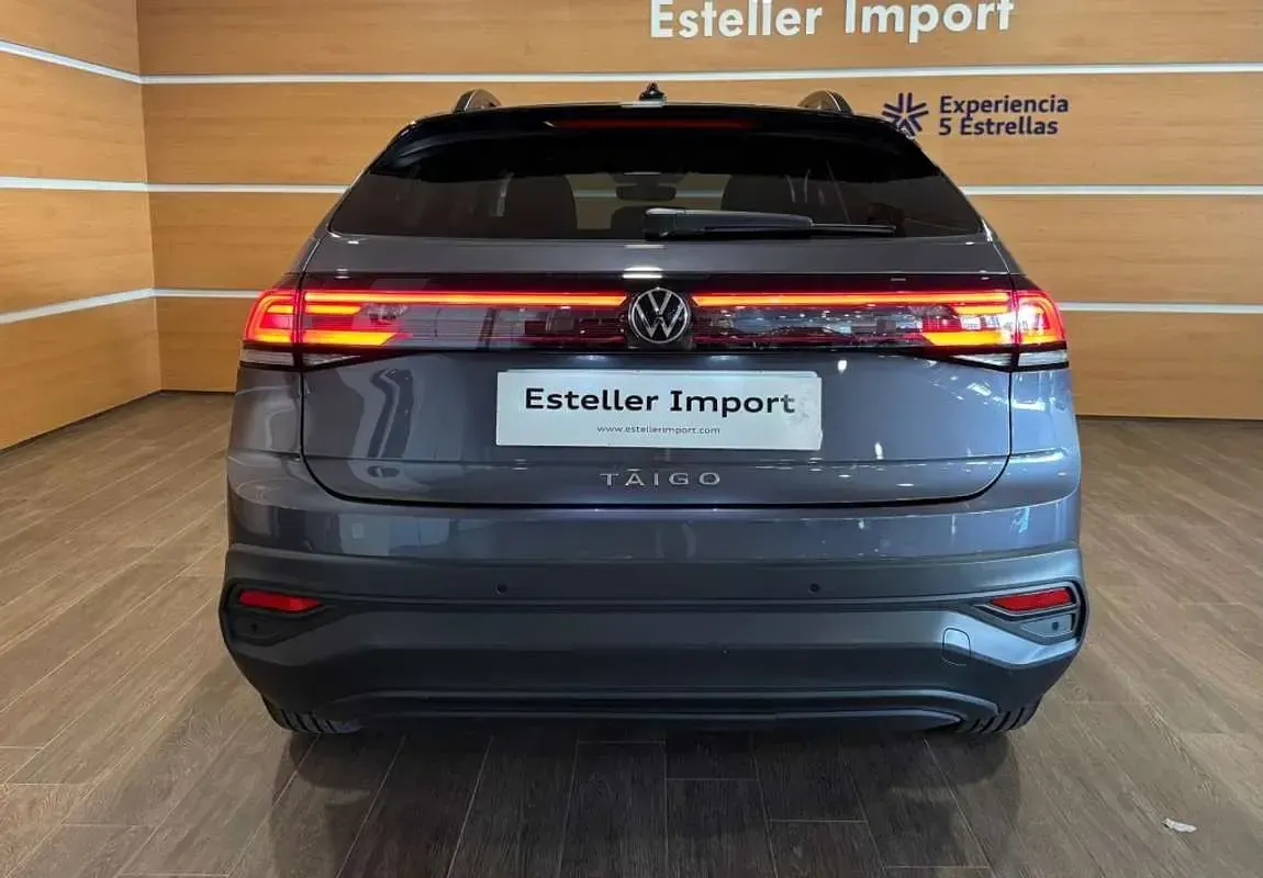 Usado VW Taigo Life 110 CV (80 kW) 2023 Gris SUV