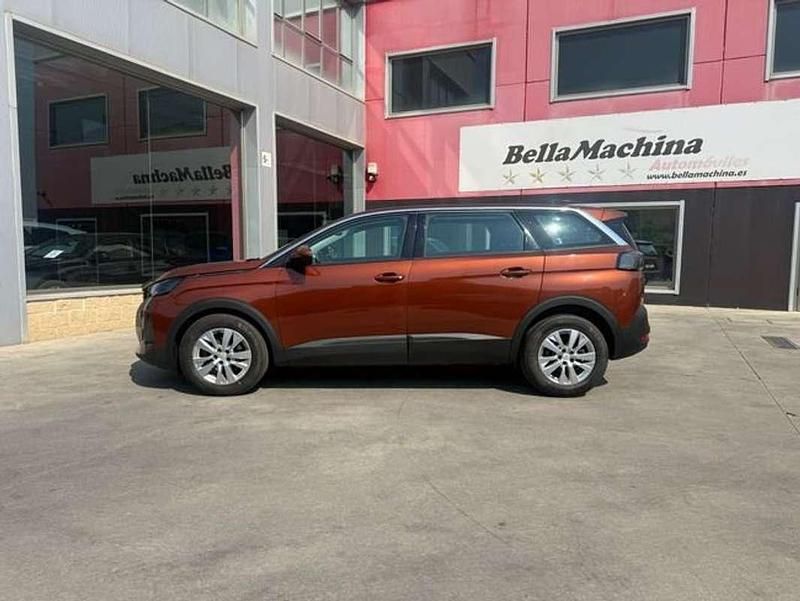 Usado Peugeot 5008 Active 131 CV (96 kW) 2021 Marrón SUV