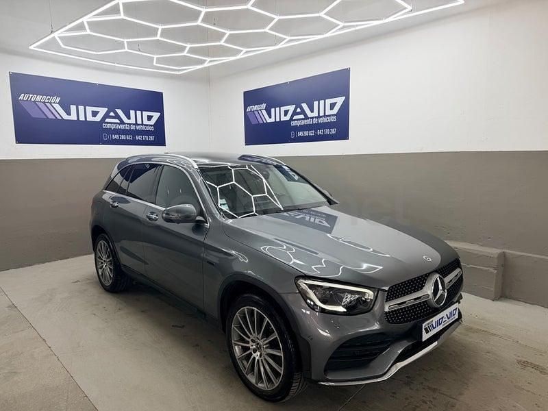 Usado Mercedes GLC300e 306 CV (225 kW) 2022 Gris / plata SUV