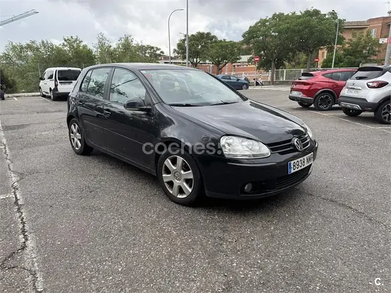 Usado VW Golf VI Highline 105 CV (77 kW) 2008 Negro Utilitario