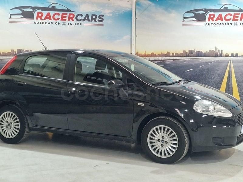 Usado Fiat Grande Punto Sport 95 CV (69 kW) 2008 Negro Utilitario