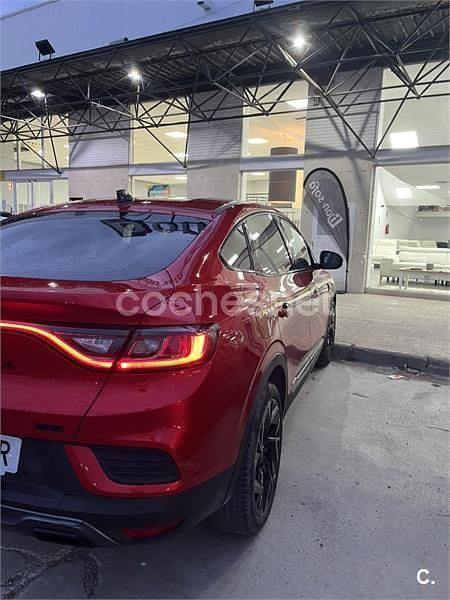 Usado Renault Arkana Techno 160 CV (117 kW) 2025 Rojo SUV