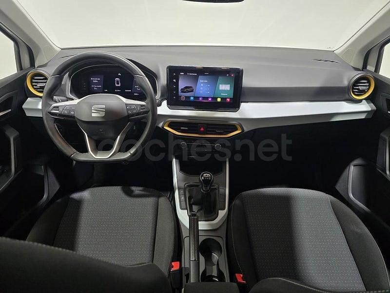 Usado Seat Arona Style Plus 110 CV (80 kW) 2022 Blanco SUV