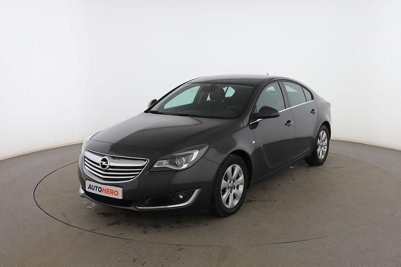 Gris Usado 2013 Opel Insignia Selective Berlina | 9599 € (Precio justo) - Imagen 1/3