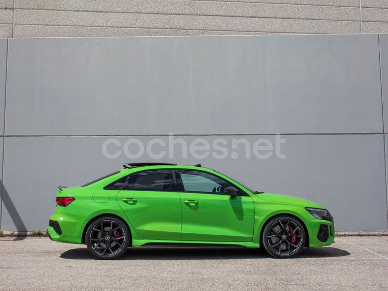 Usado Audi RS3 Performance 400 CV (294 kW) 2023 Verde Berlina