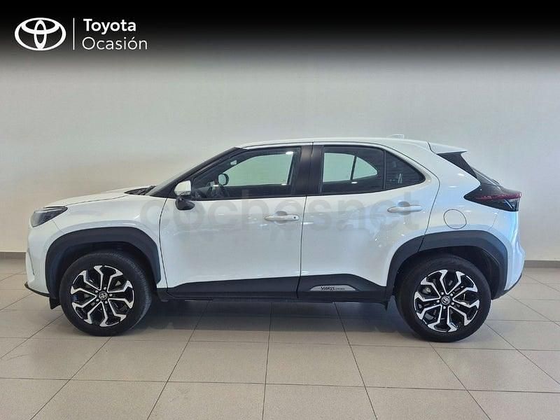 Usado Toyota Yaris Cross Active 116 CV (85 kW) 2022 Blanco SUV