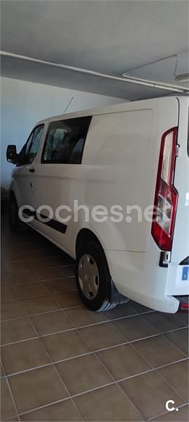 Usado Ford Transit Custom Limited 185 CV (136 kW) 2022 Blanco Monovolumen