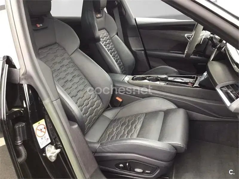 Usado Audi e-tron GT quattro 430 kW (585 CV) 2022 Eléctrico Berlina