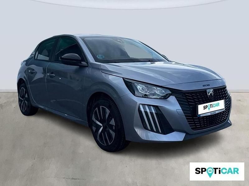 Usado Peugeot 208 Style 101 CV (74 kW) 2025 Gris Utilitario