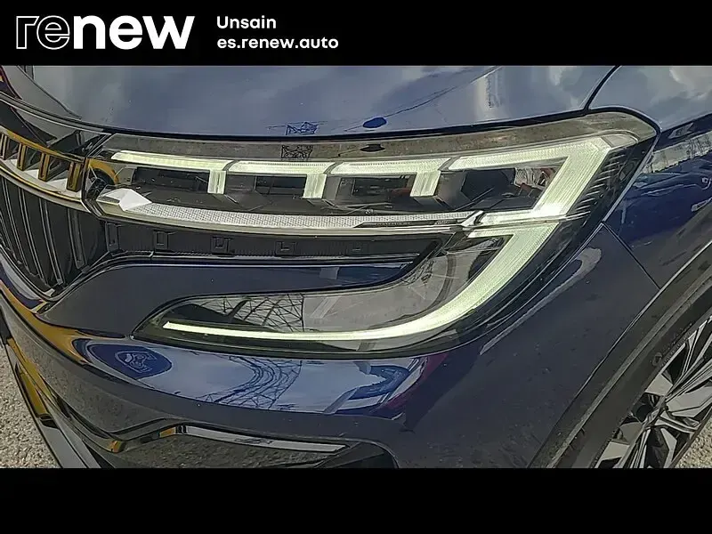 Usado Renault Espace Iconic 200 CV (147 kW) 2023 Blanco Monovolumen