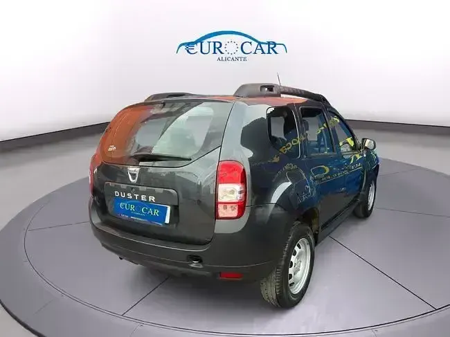 Käytetty Dacia Duster Ambiance 90 HP (66 kW) 2016 Harmaa Katumaasturi