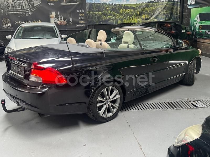 Negro Usado 2011 Volvo C70 Momentum Descapotable | 9600 € (Precio justo) - Imagen 1/4
